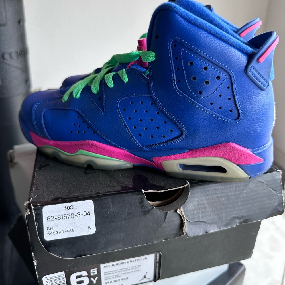 Jordan Athletic Shoes Blue and Pink